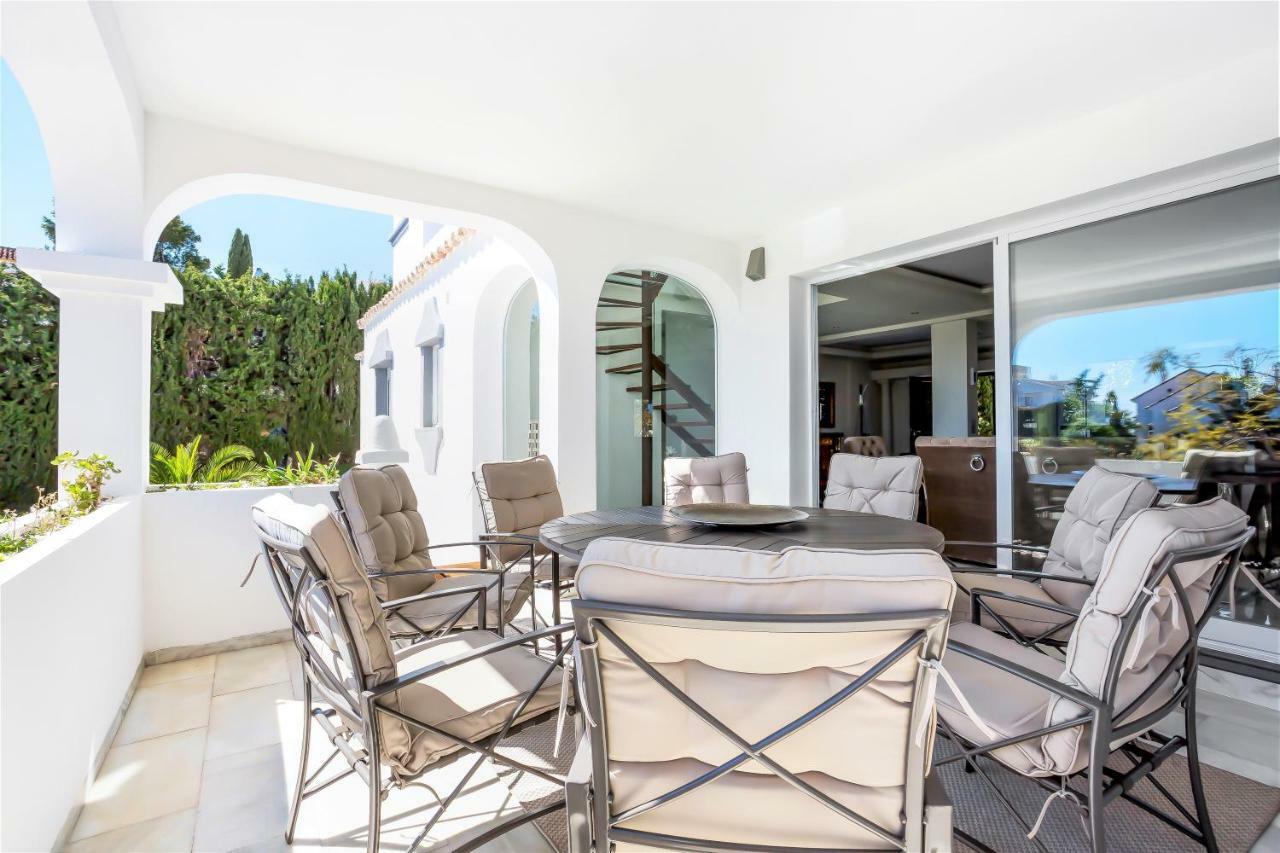 Luxury Villa Marbella With Nice Garden, Pool And Jacuzzi By Varenso Holidays Exteriör bild